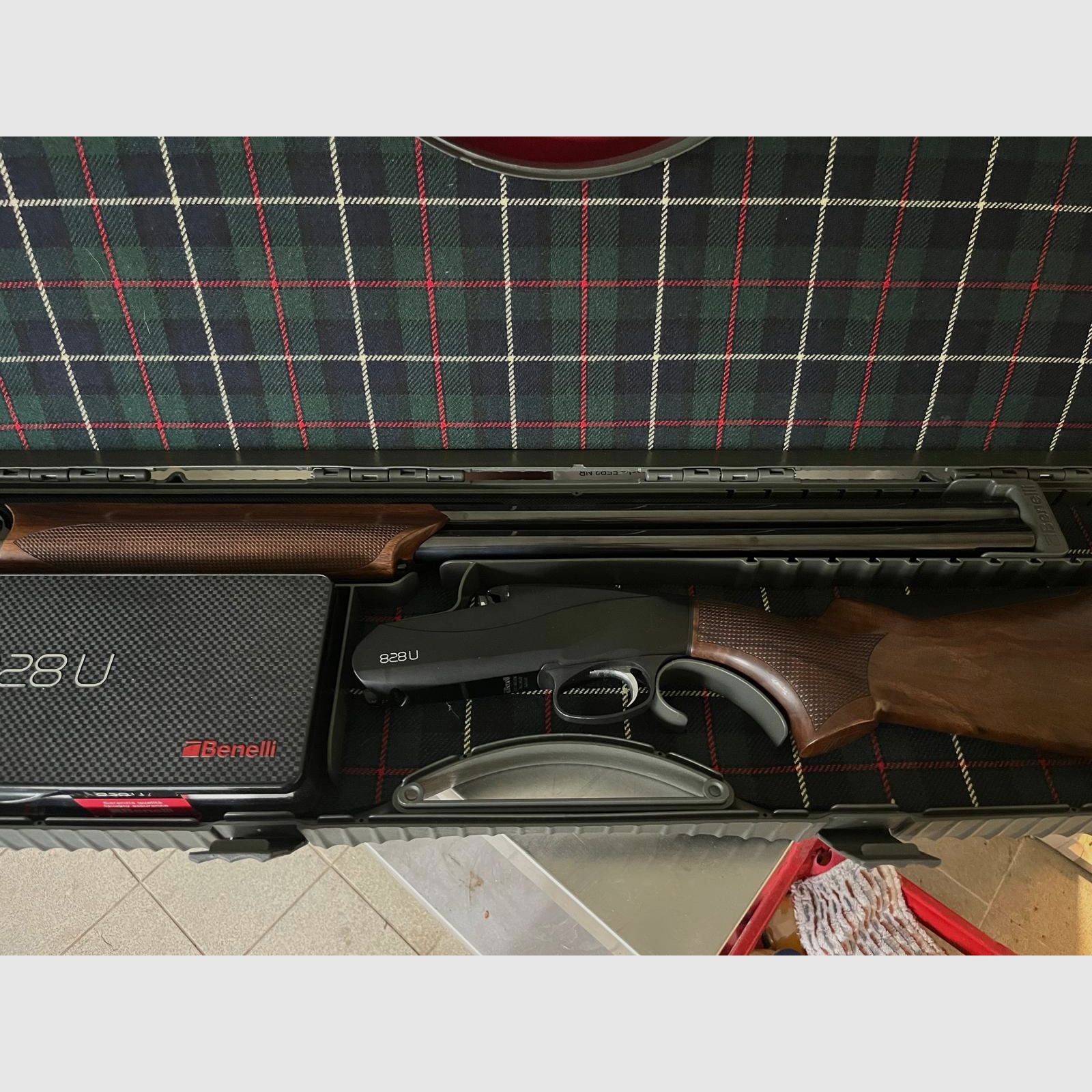 Benelli 828U Black