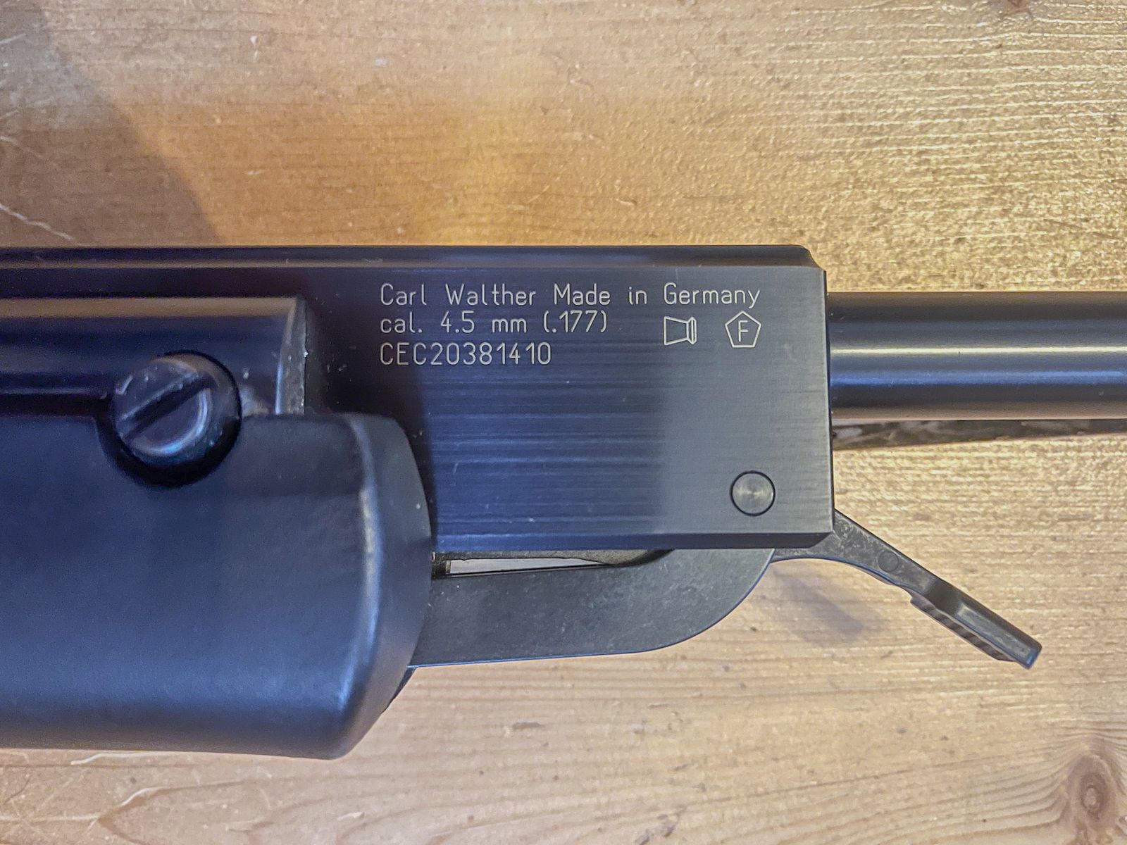 Rifle de aire Walther Century Varmint 4,5 mm Diabolo con culata de plástico