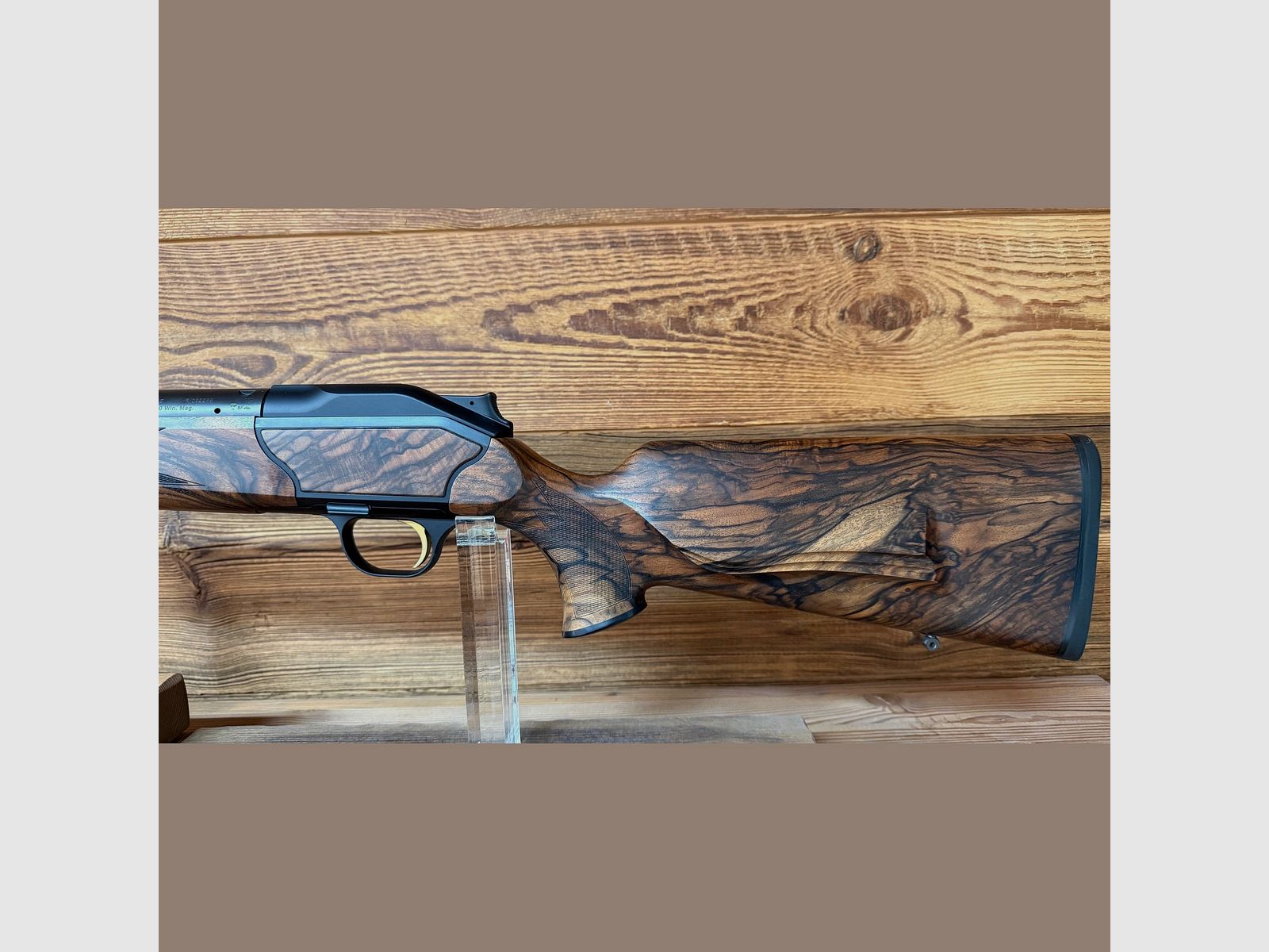 Blaser R8 grendelgeweer, afbeelding 2 van 12