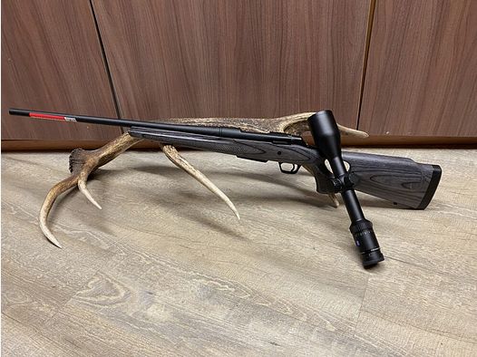 Winchester XPR con empuñadura de pulgar, con Zeiss Conquest V6 2,5-15x56