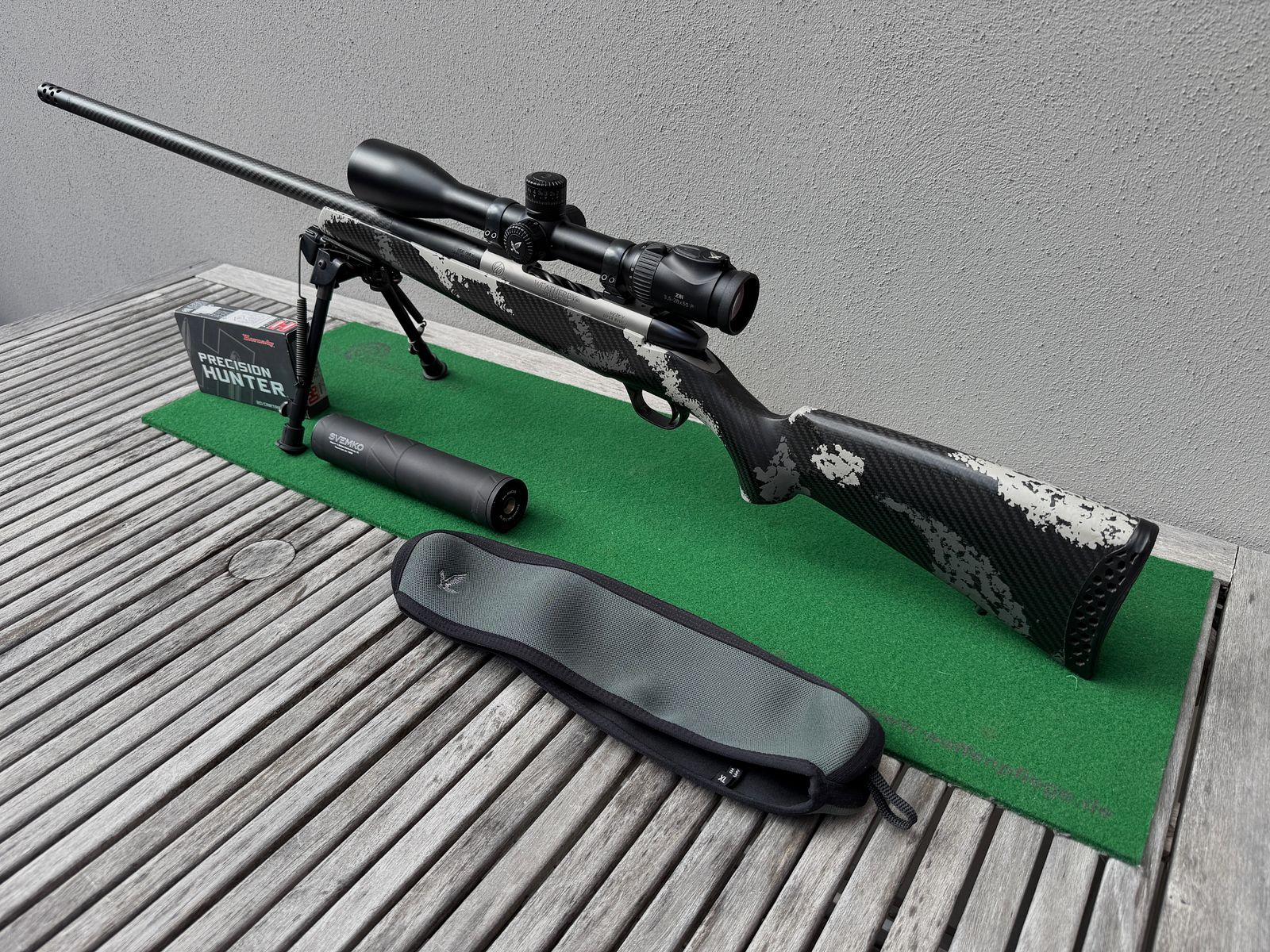 Weatherby Mark V Backcountry 2.0 Ti Carbon .300 wby mag