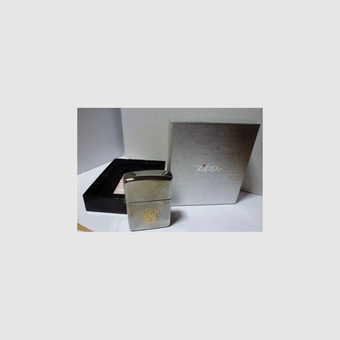 Seltenes versilbertes original Zippo mit Smith & Wesson Performance Logo