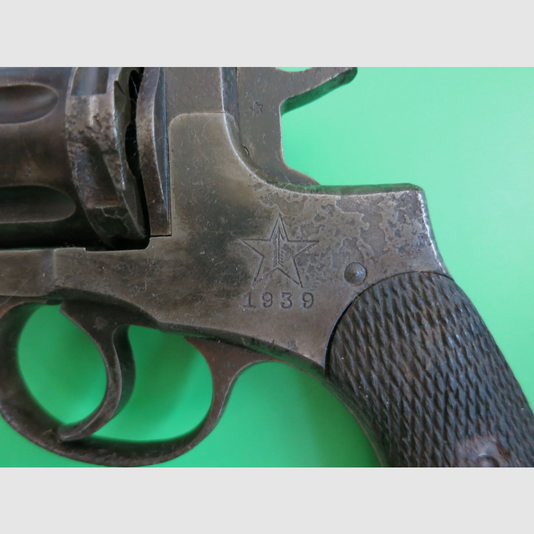 KAISERLICHER RUSSISCHER NAGANT-REVOLVER WW2, 1939, DOUBLE-ACTION-OFFIZIERSMODELL, Tula-Arsenal    #87