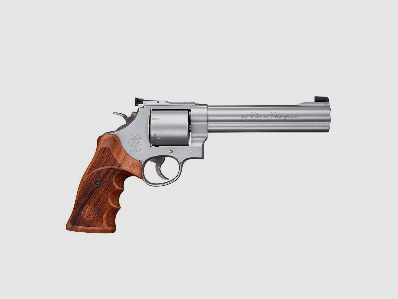 Smith & Wesson M-629 Classic Champion