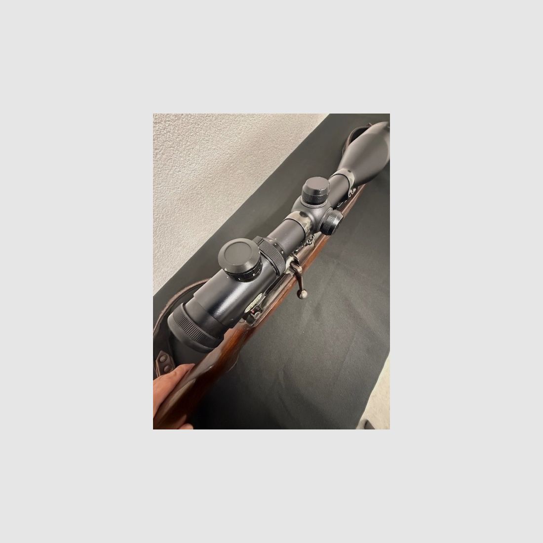 Mauser 66 rifle de caza, rifle de repetición de cerrojo de acción recta, rifle de caza calibre 30-06 en muy buen estado, incl. Tasco Titan 4-12x56 con punto de luz.