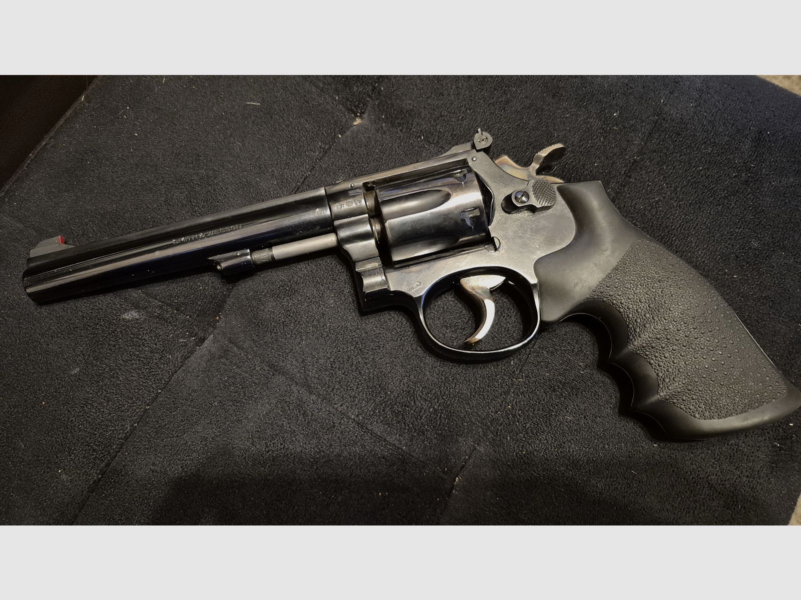 Smith & Wesson Mod 17-3 cal 22lr, afbeelding 1 van 3