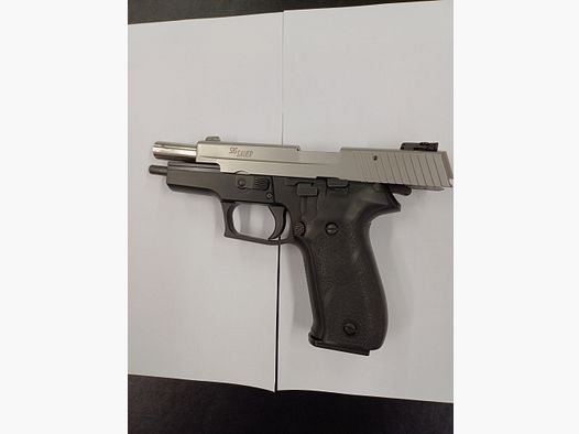 SIG Sauer P 226 Sport II, stainless, Ganzstahl, 9mm Para, Top Zustand + 2 Magazine und Holster neu -Gebote willkommen!