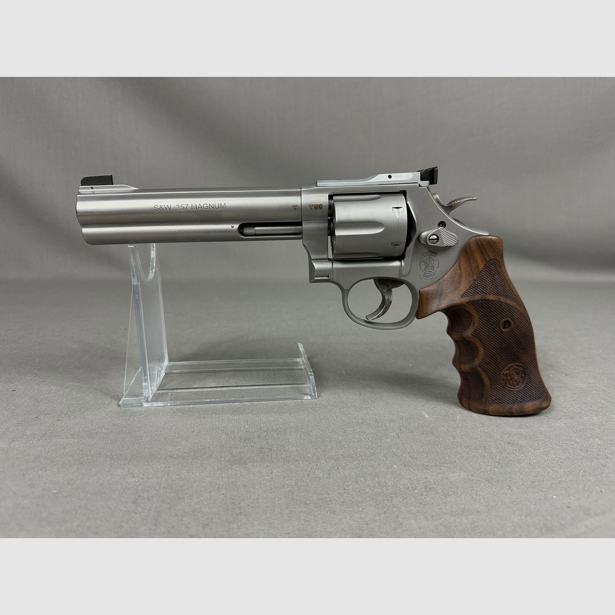 Smith & Wesson 686  Target Champion 