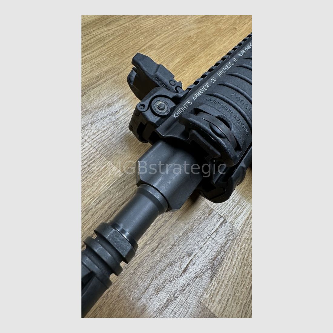 DPMS RFA3-L16 Lite 16 - 10,5" Lauf - halbautom. Büchse .223Rem System Typ AR15 AR-15 - Original Knight’s Armament Company Handschutz KAC