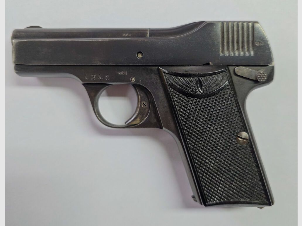 August Menz, Suhl Menta Pistola