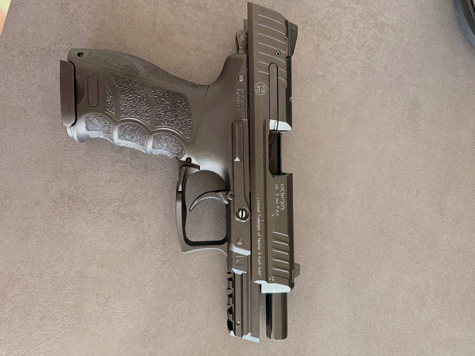 Heckler und Koch P30 9mm PAK