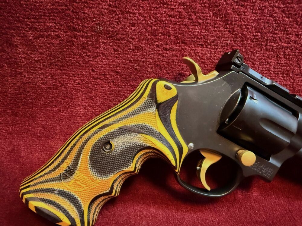 Smith & Wesson 686 Scheuring Black/Gold