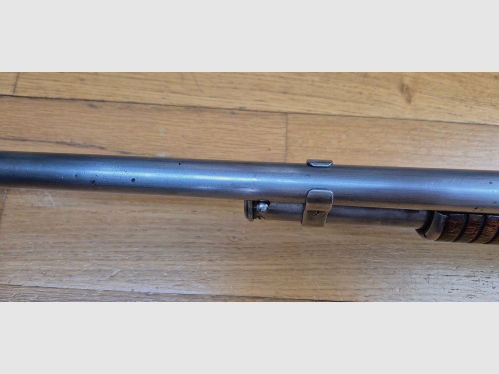 Escopeta de bombeo icónica Winchester modelo 1897 – Modelo Take Down con cañón de 28 pulgadas (71cm) – Arma de 1914! – Cal. 16/70 – 5+1 – Cat. D! – Arma en excelente estado – TBE++, imagen 23 de 32