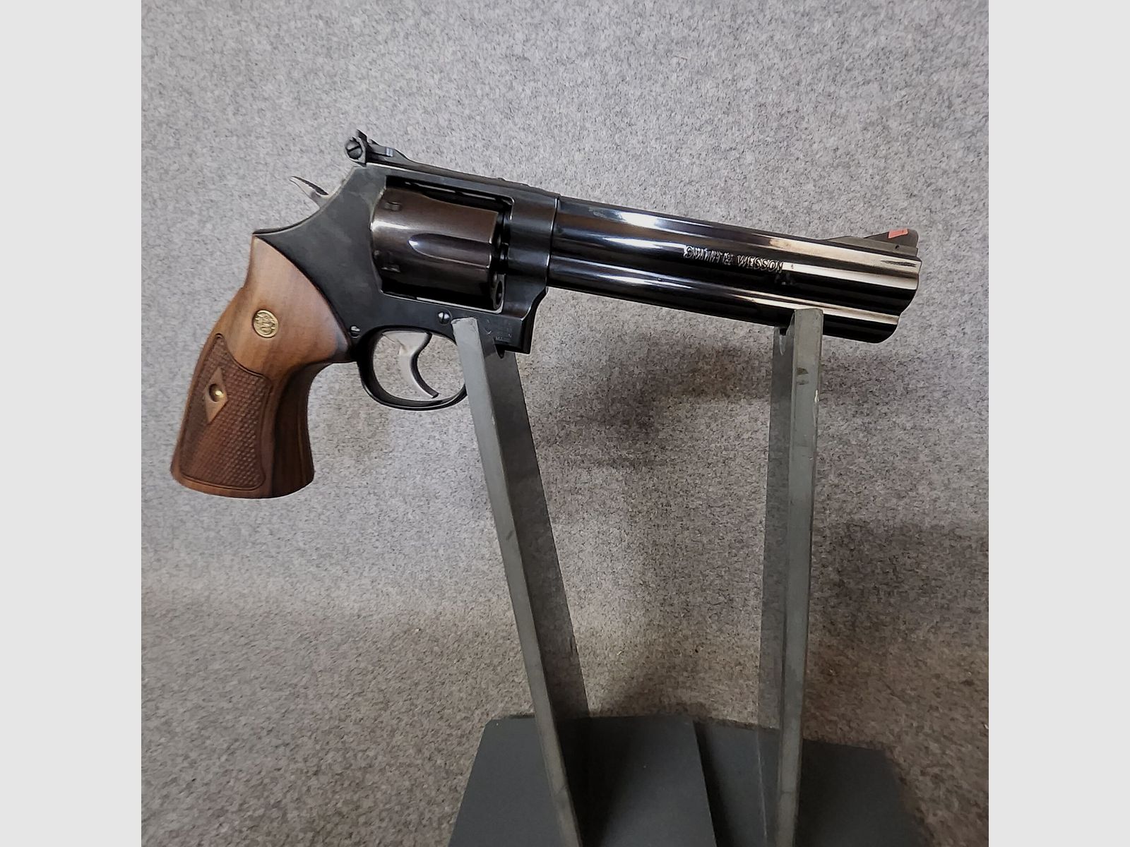 Smith & Wesson 586-8, Bild 2 von 2
