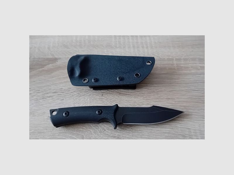 Outdoormesser D2-Stahl