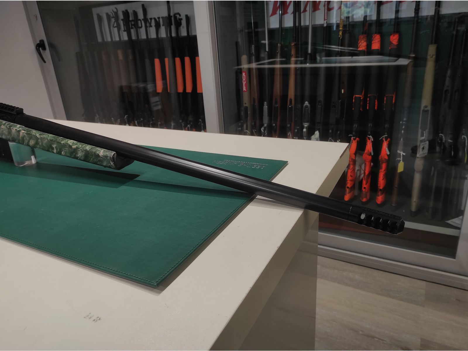Tony Inc Custom – Kelbly Stolle Atlas Tactical 300 Prc , prodotto nuovo, pezzo unico assemblato da Tony Inc Scheda tecnica: Azione Stolle Atlas Tactical, immagine 3 di 6