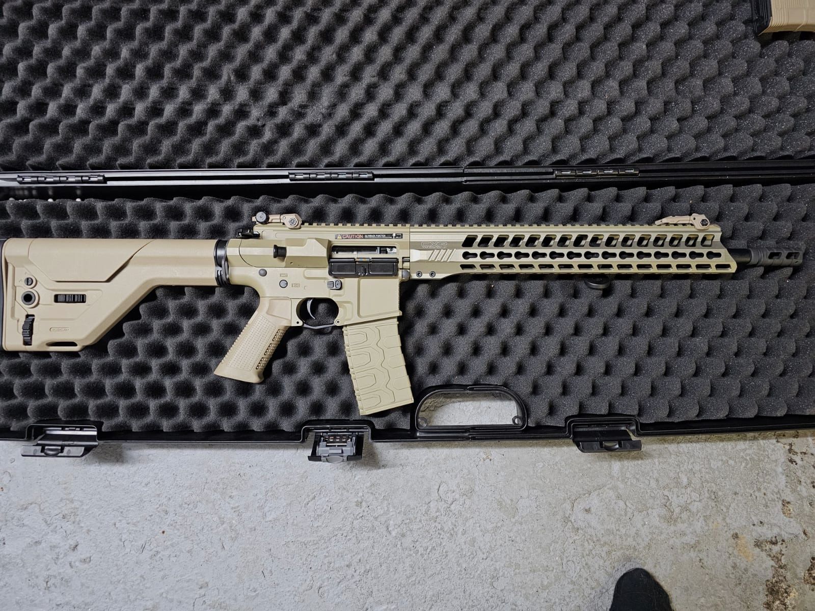 Airsoft-Waffen ICS CXP YAK SR TAN