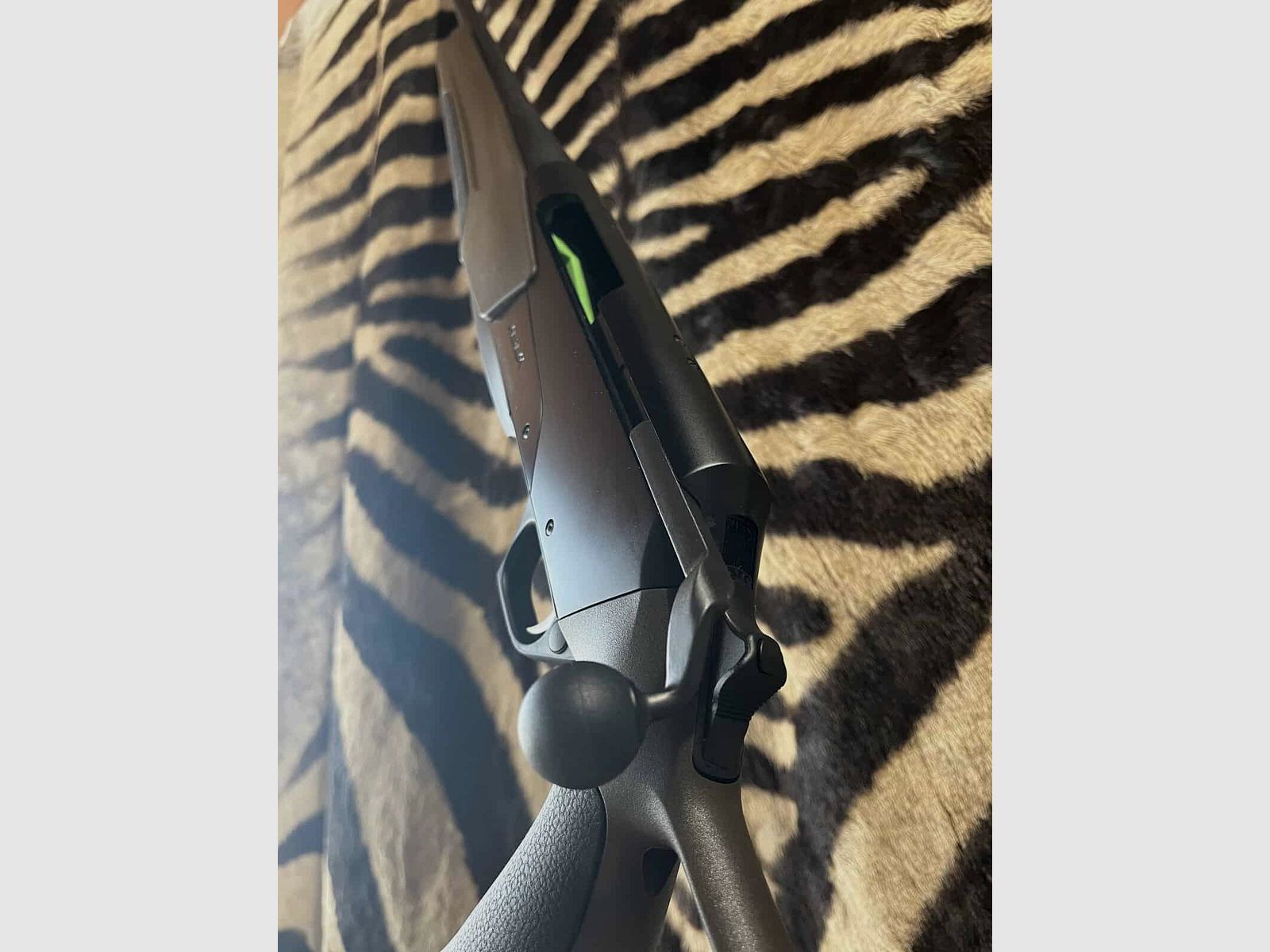 Carabina Browning Maral 4X Brown Black Adjust cal.30-06 mancino -ca53cm – Valigetta per armi, immagine 10 di 10