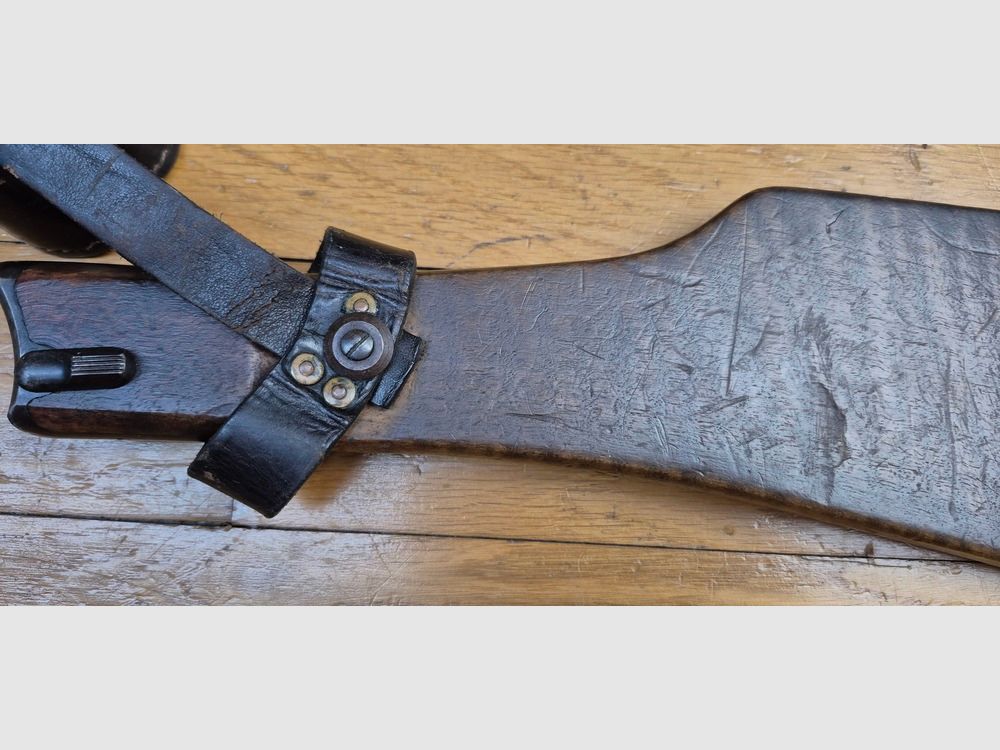 Sehr schöner Schaft für Luger P08 Lang, genannt „Artillerie“ – Exemplar mit allen seinen weichen und soliden Halterungen – Schöne Stempel und Originalmarkierungen – Herstellung Maury & Co – Sehr selten, besonders mit seinen Halterungen – Ausgezeichneter Zustand – TBE++, Bild 11 von 20