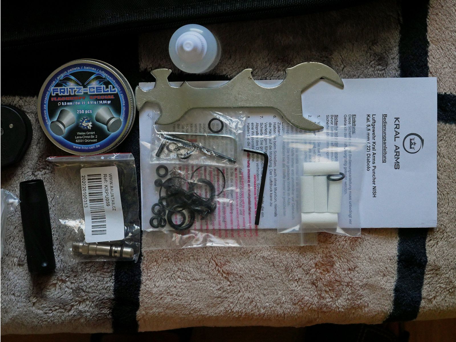 Kral Arms Puncher Nish S luchtgeweer kal. 5,5 mm met richtkijker, tas, Diana-pomp en demper - als nieuw -
