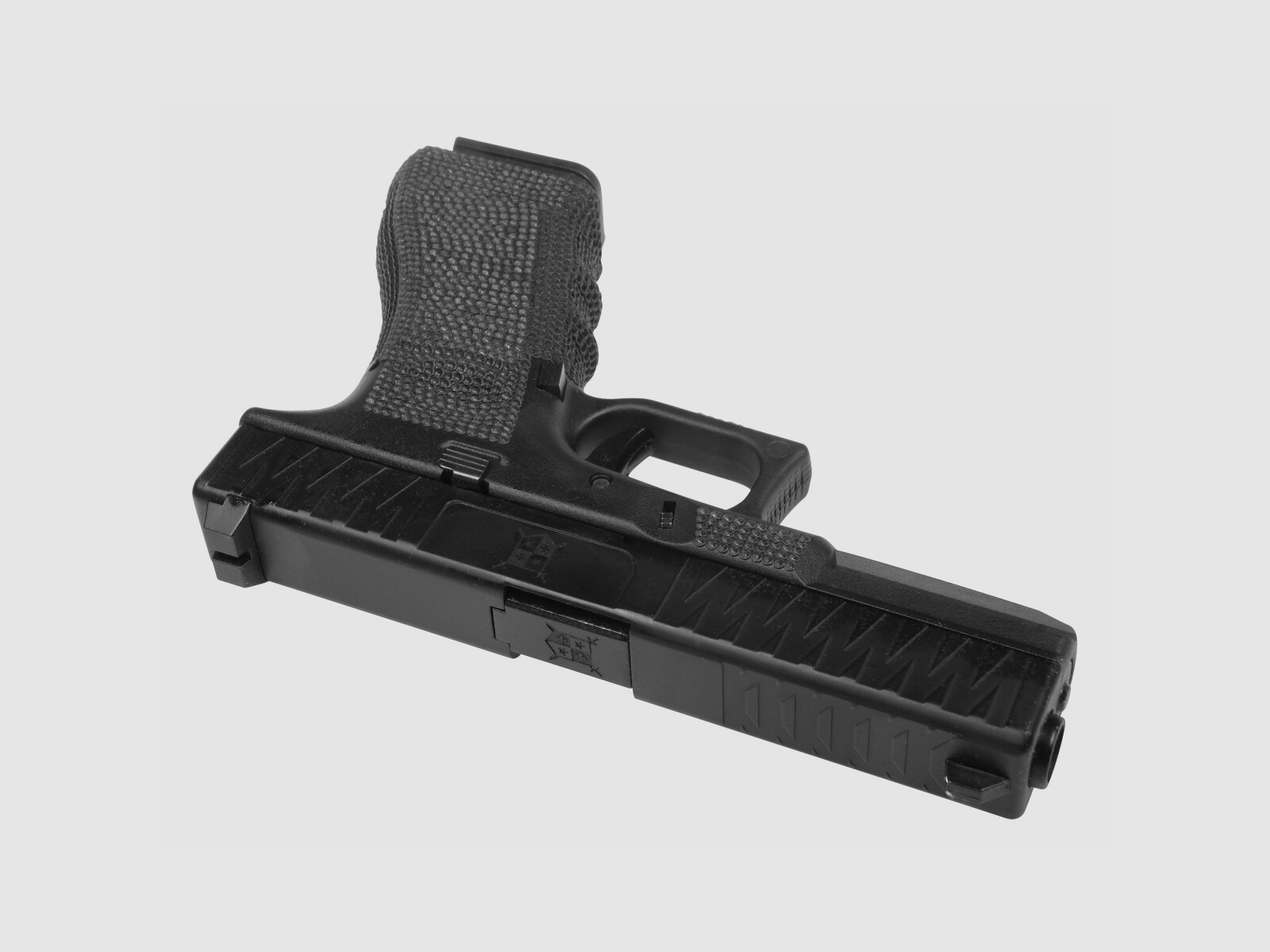 P05 GBB Airsoft Pistole in Schwarz | Delta Armory