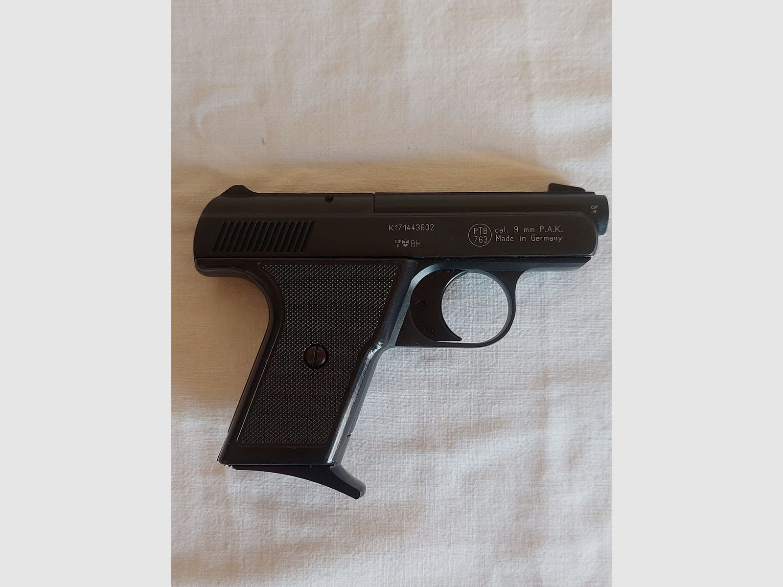 Reck Mod. Goliath mit Zubehör + 2 Ersatzmagazine 