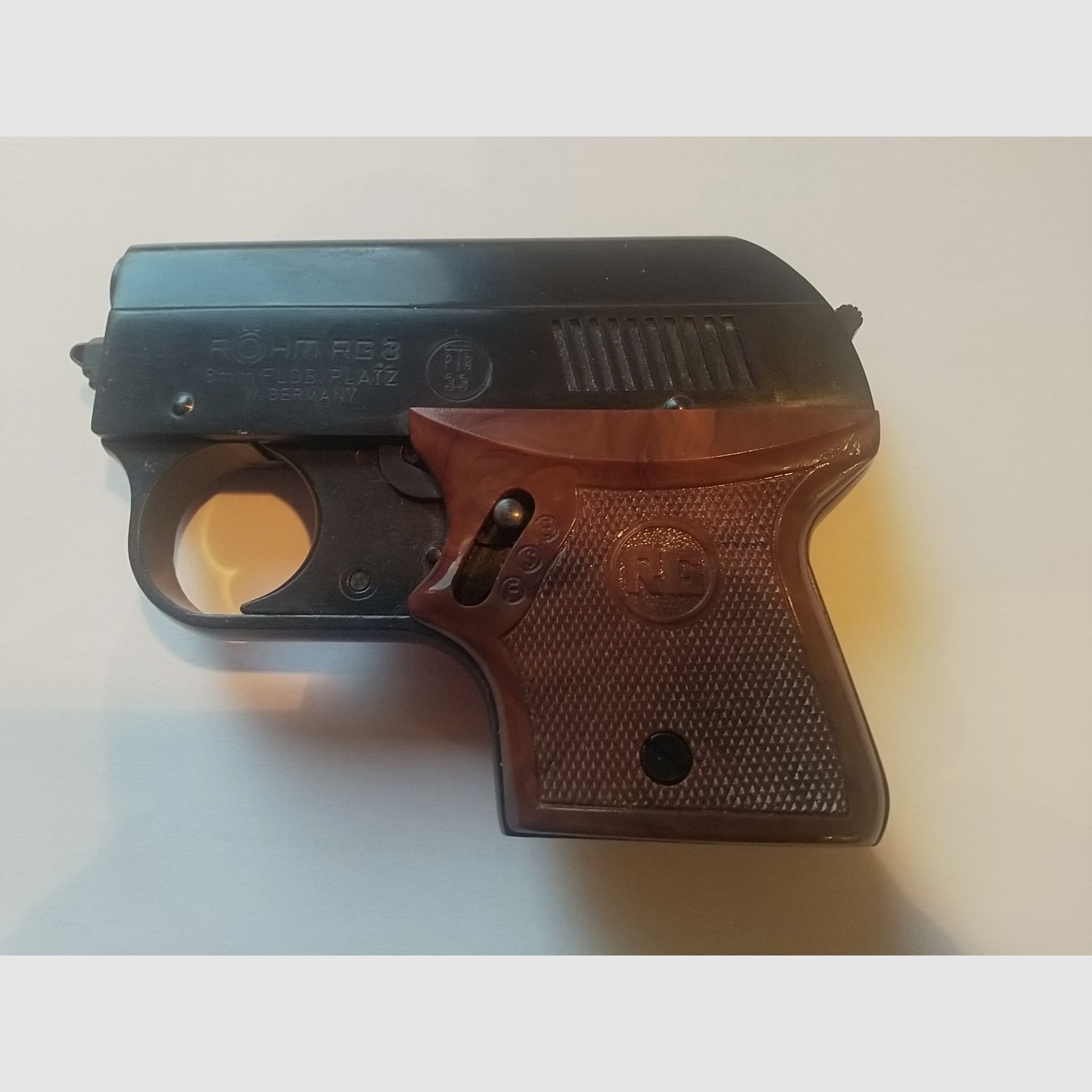 Schreckschuss- u. Gaspistole Röhm Modell RG3, 6 Schuss, Cal. 6 mm Flobert - gebraucht im guten Zustand