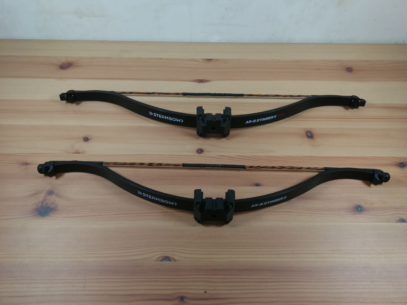 STEAMBOW AR-6 STINGER 2 AVEC BEAUCOUP D'ACCESSOIRES, POINT ROUGE, KIT DE COULEUR SABLE, BIPIED, CULASSE PLIANTE.