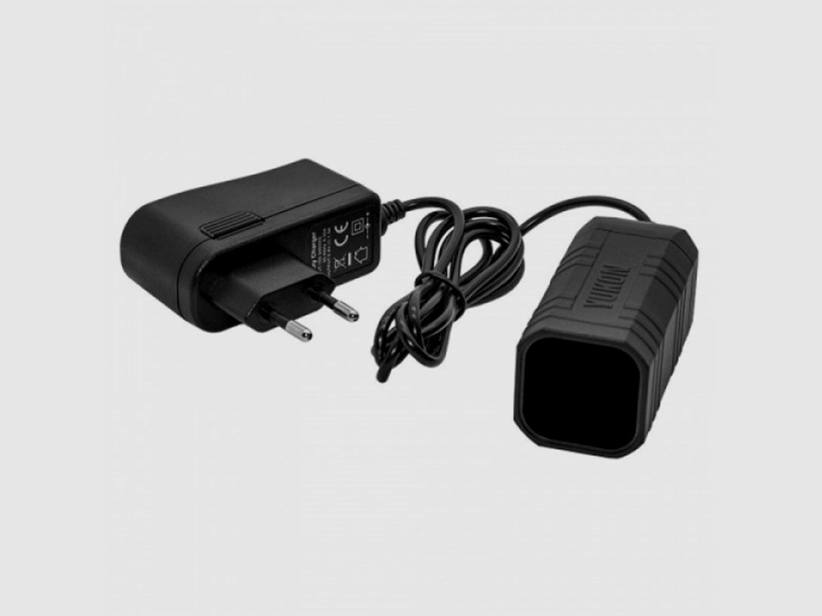 YUKON – DNV CHARGEUR DE BATTERIE (CHARGEUR AVEC PRISE BRITANNIQUE)