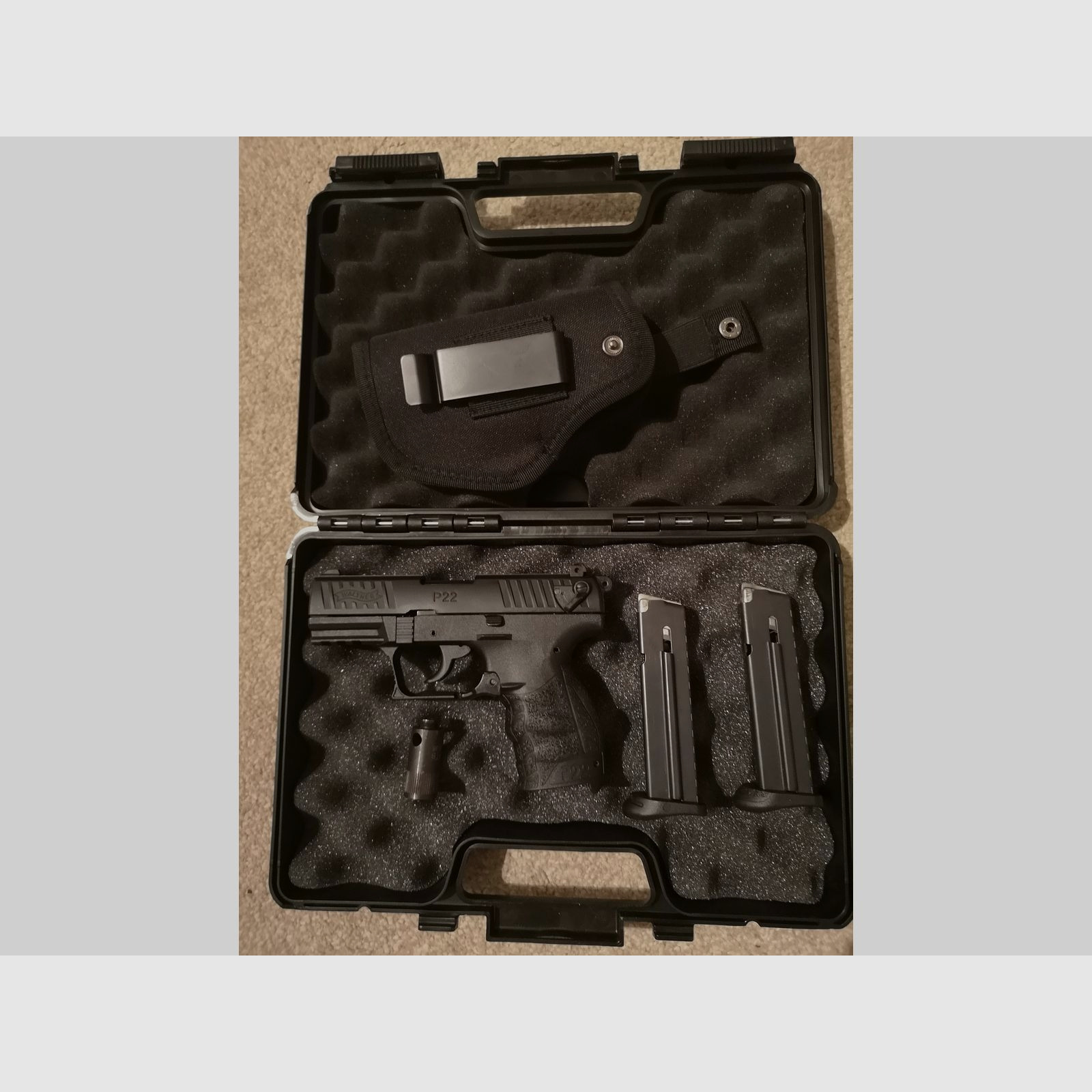 Walther P22 Q Schreckschuss PAK  inkl. Ersatzmagazin / black