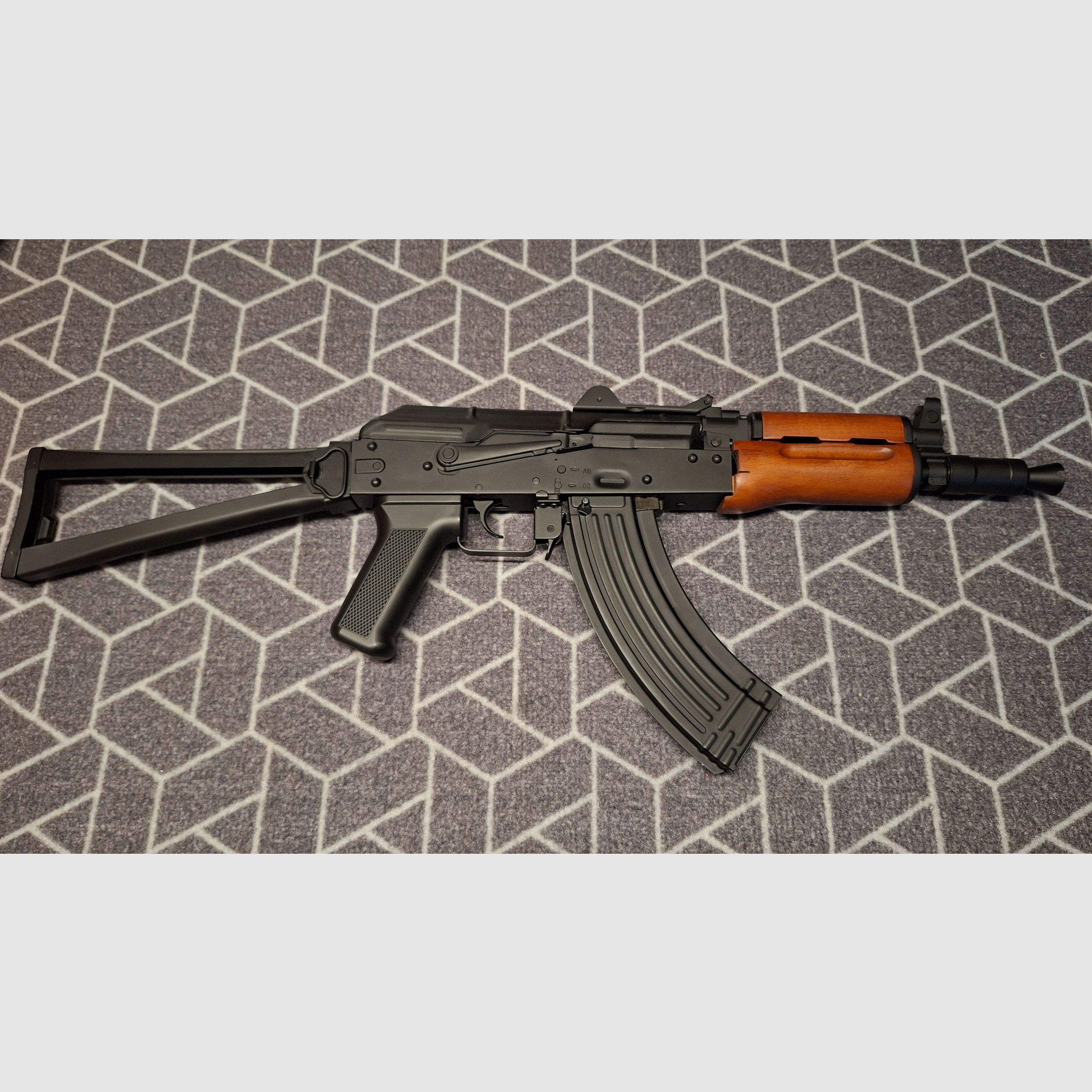 Kalashnikov AKS74U G.S.G. CO2 4,5mm NUEVO!