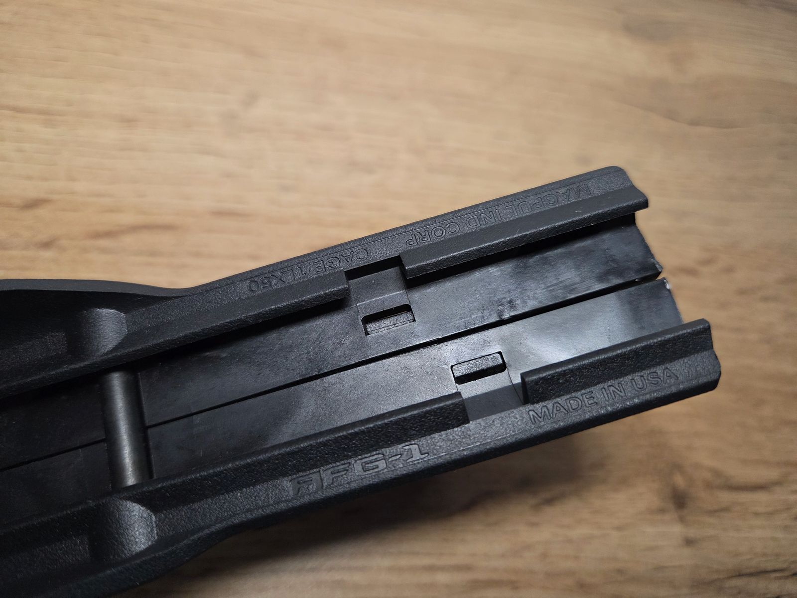 Visée rabattable, poignée avant Magpul AFG 1 Picatinny AR15 AR10 rabattable