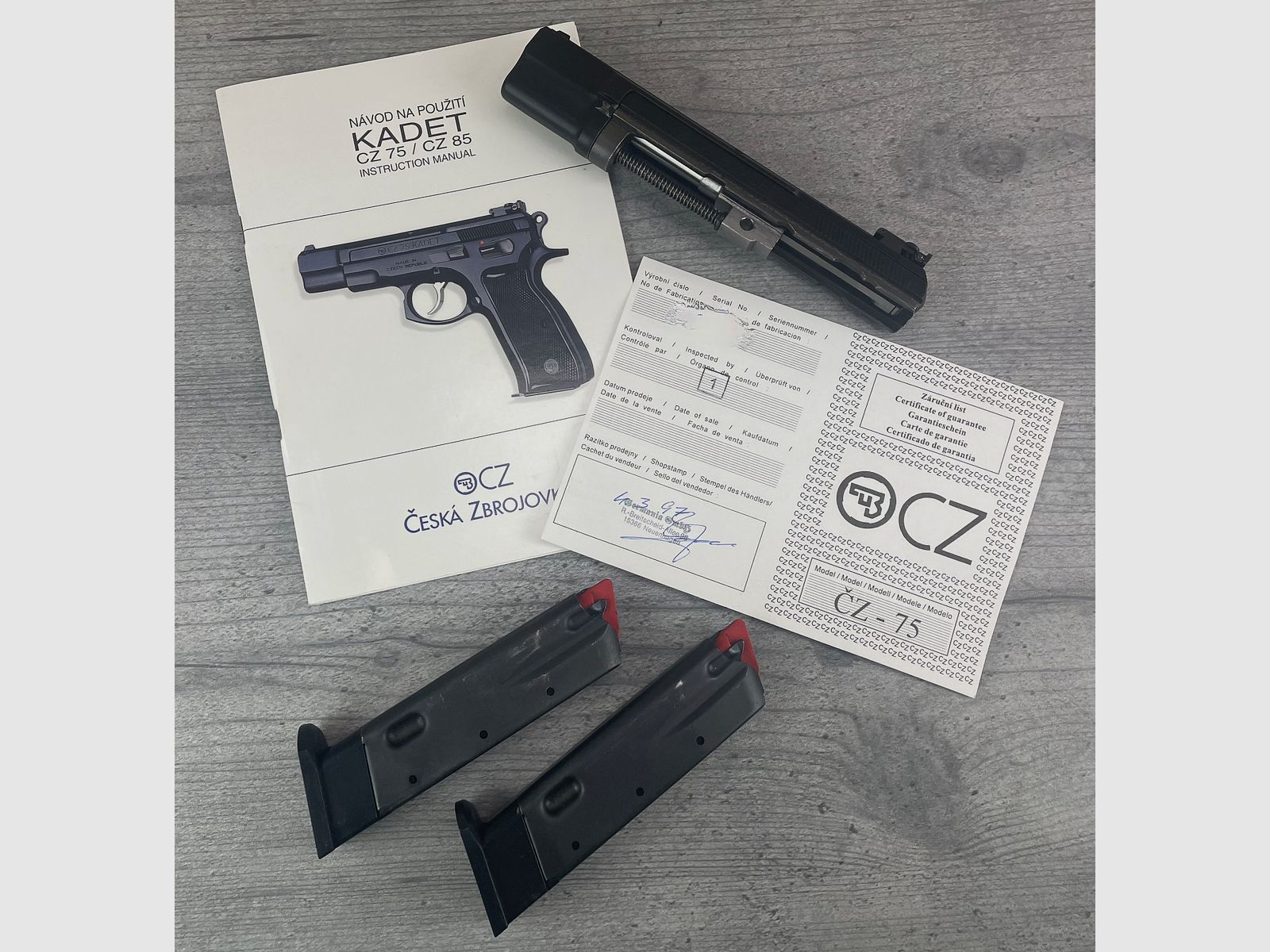 CZ 75 verwisselsysteem Kadet .22l.r. LL: 11,7cm
