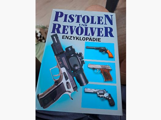 Encyclopédie des pistolets et revolvers livre relié