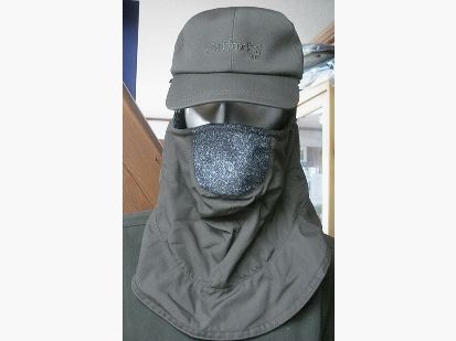 Cap with face protection - breathable, water- and windproof