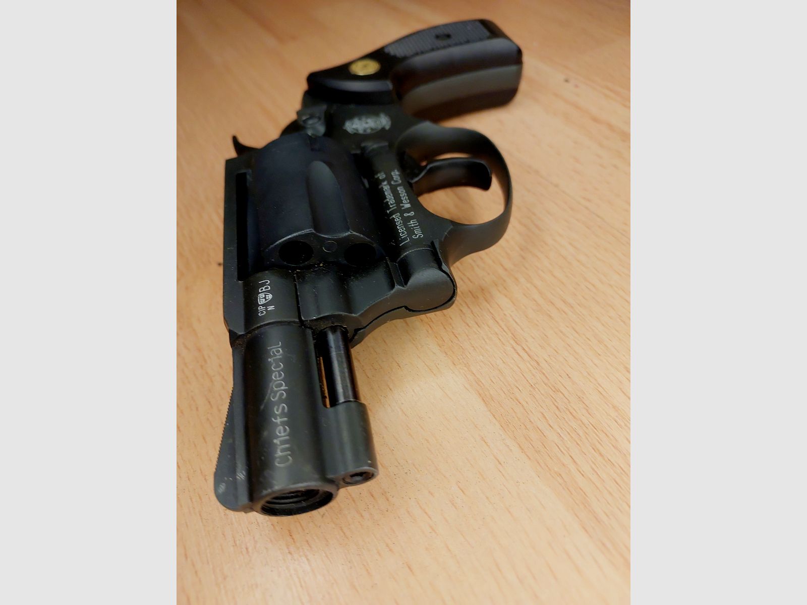 Smith & Wesson Chiefs Special blank firing revolver caliber 9mm R.K. black (PTB 794)