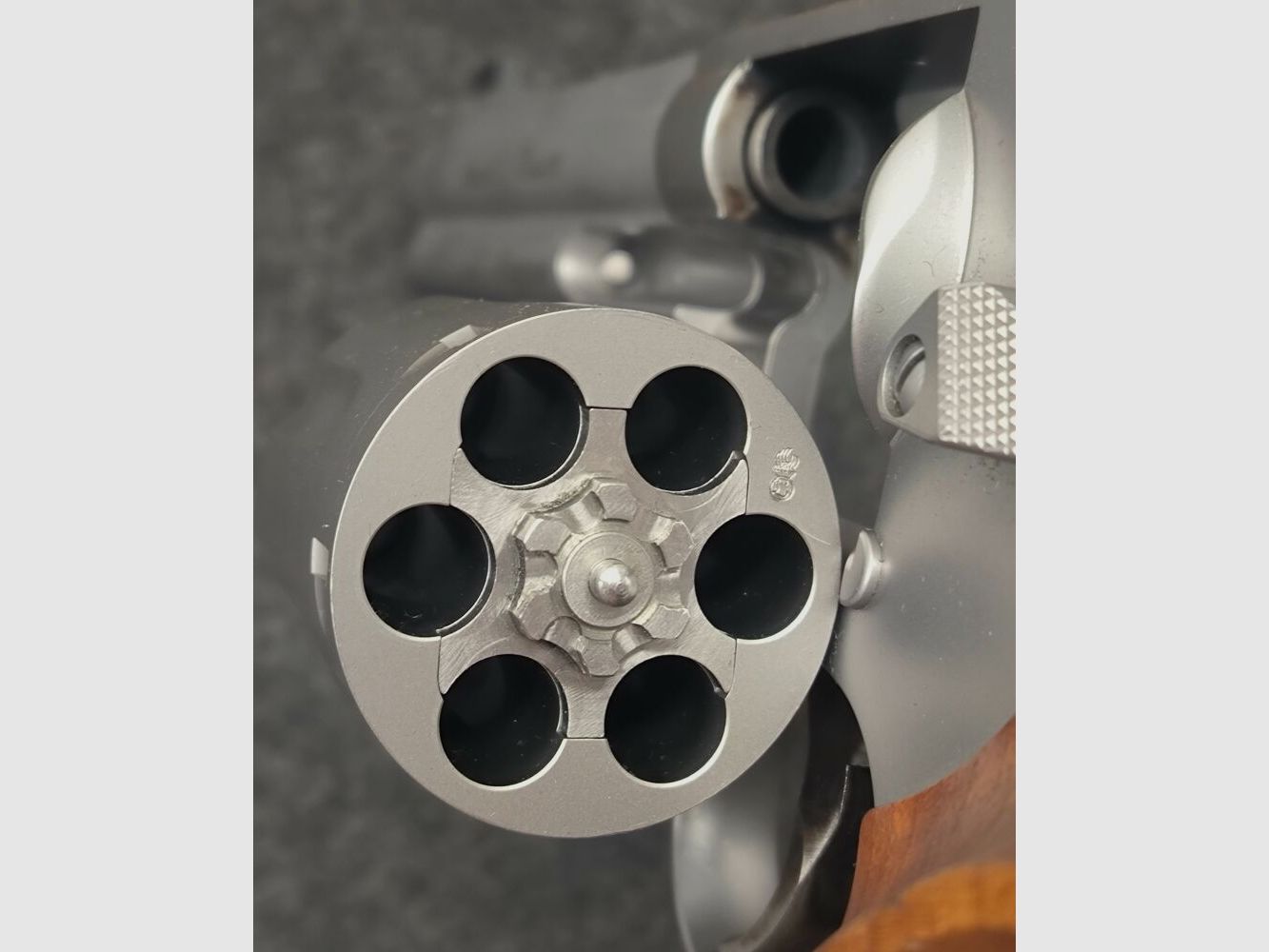 Smith & Wesson 686-4 Target Champion
