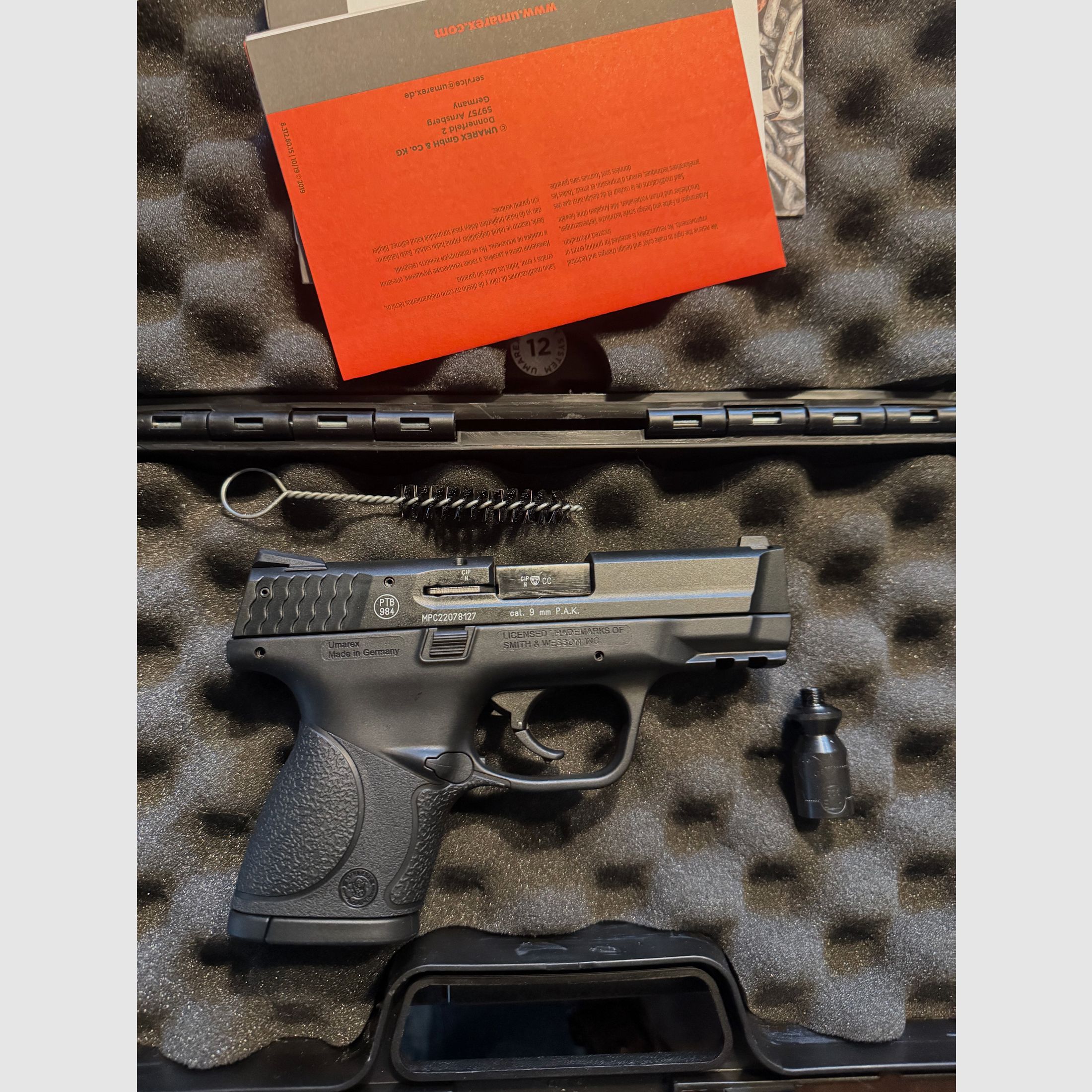 Smith&Wesson MP9c BLK 9mm P.A.K. 12R/15R