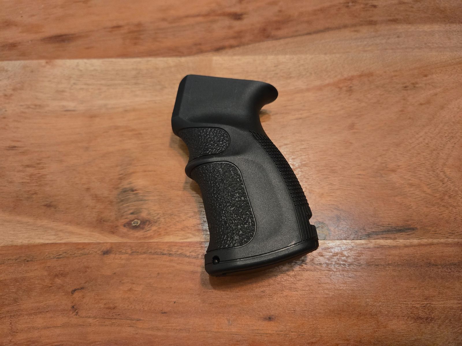 FAB DEFENSE AK impugnatura per pistola AG-47, immagine 1 di 2