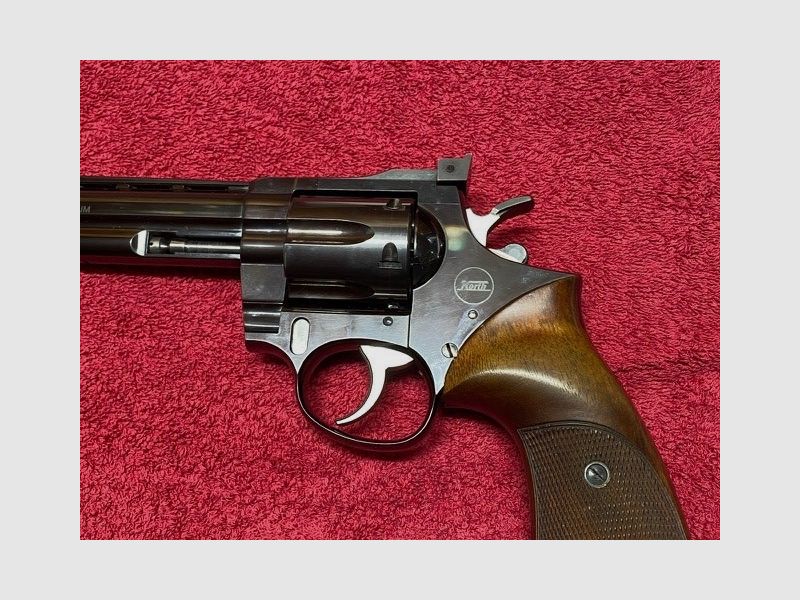 Auflösung meiner Sammlung: Korth Revolver Model Sport 6" Kal. .357 in original Verpackung