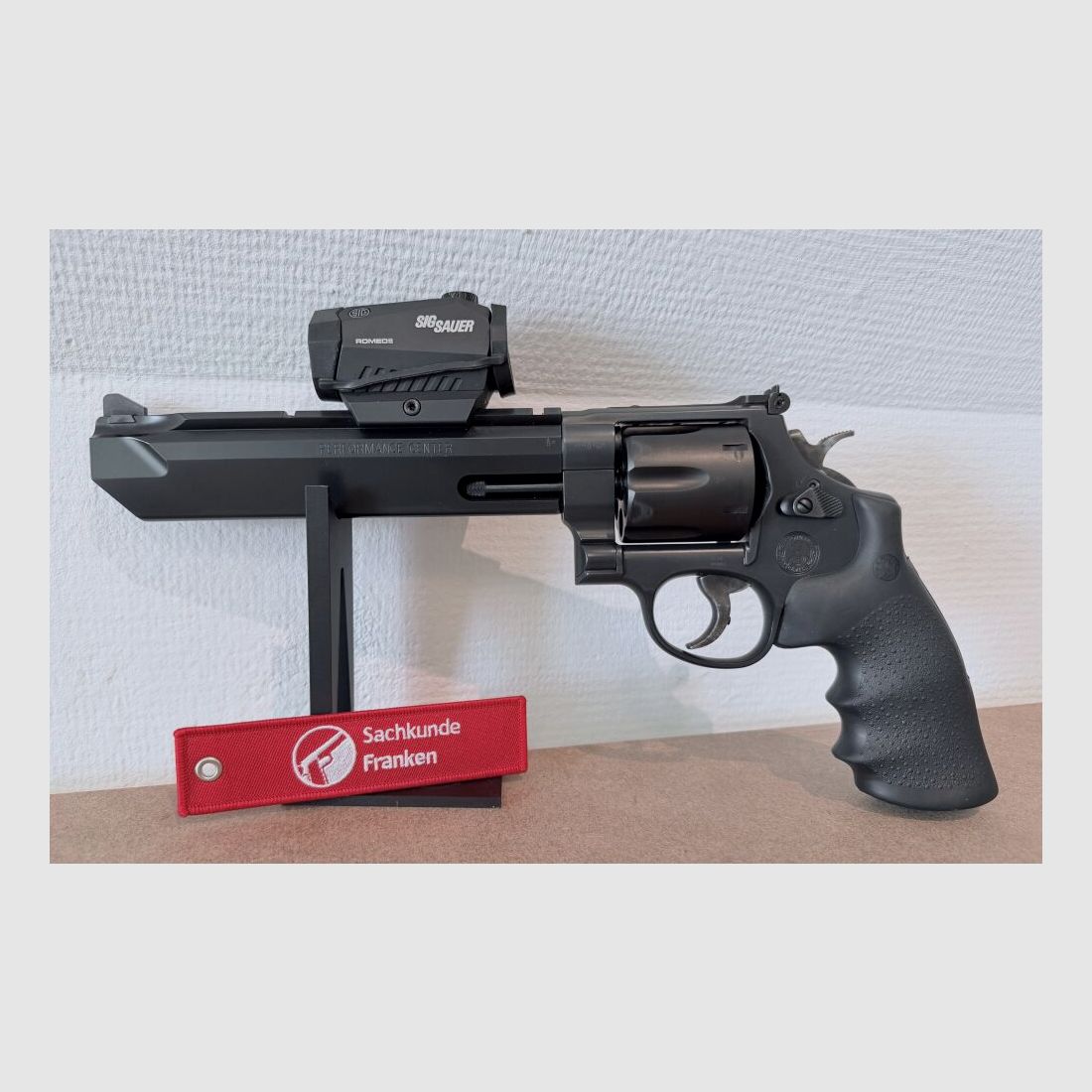 Smith & Wesson 629 Stealth Hunter Performance Center con SigSauer Romeo5, imagen 2 de 6