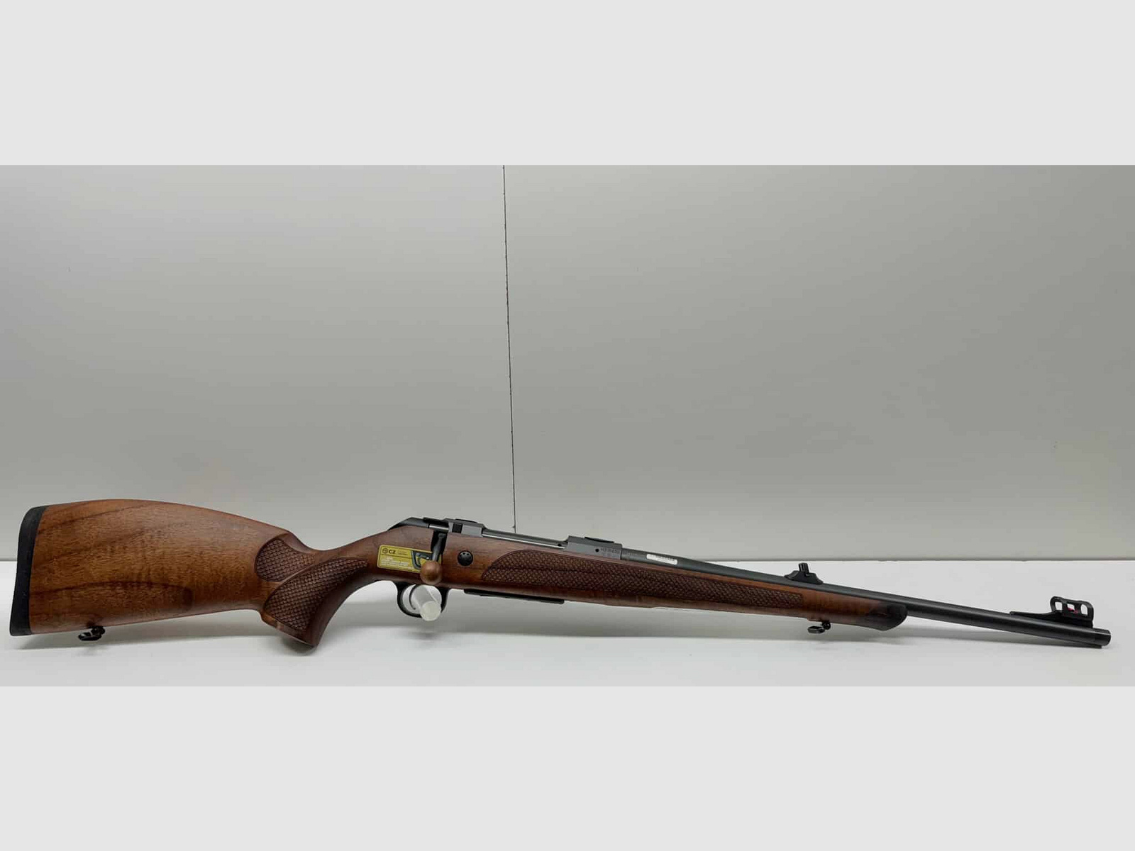 CZ 600 LUX