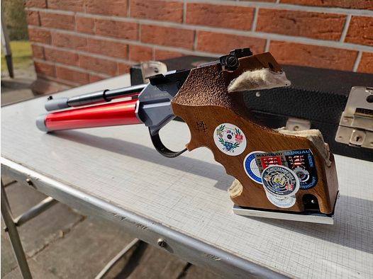 Morini C. ARM 162 E – année de fabrication 1994 – pistolet à air de match électronique précoce avec histoire
