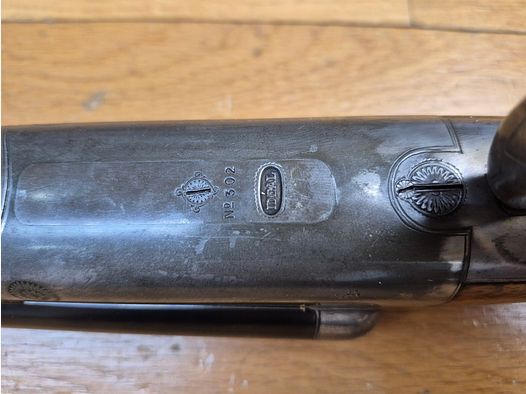 Prachtig geweer Idéal N°2 / 302 – Kaliber 12/67 – Een van de mooiste geweren ter wereld – 90 jaar en geen vlek – Manufrance – Engelse kolf van geselecteerd walnoot – Geen speling – Zeer mooie spiegel-lopen – Onvernietigbare mechaniek – Fijn wapen puur Frans – TBE