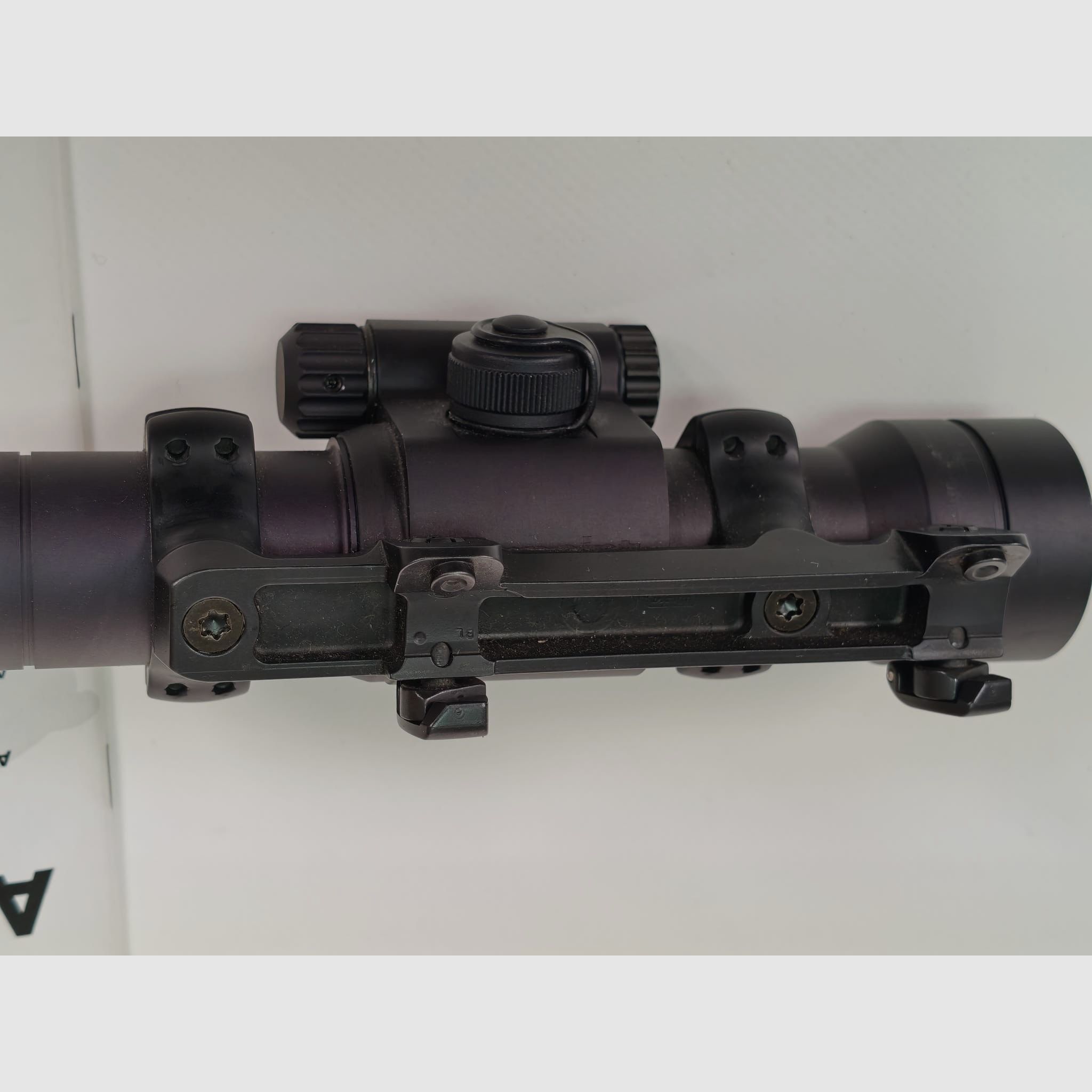 Aimpoint 9000 SC 2 MOA / Blaser saddle mount