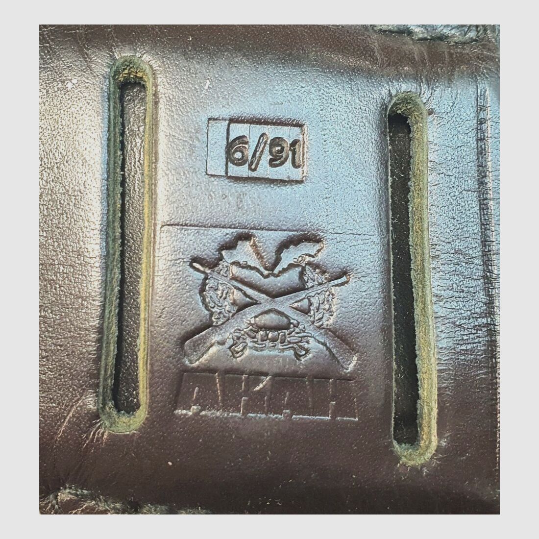 AKAH Holster for Revolver S&W Mod. 36, black, used