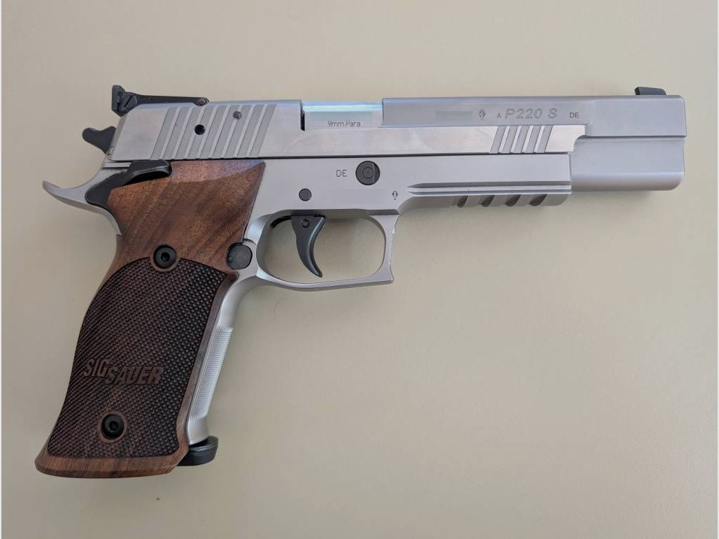 SIG Sauer P220 X-Six – Fabriqué en Allemagne – Calibre 9 mm Luger avec système interchangeable .22 l.r.