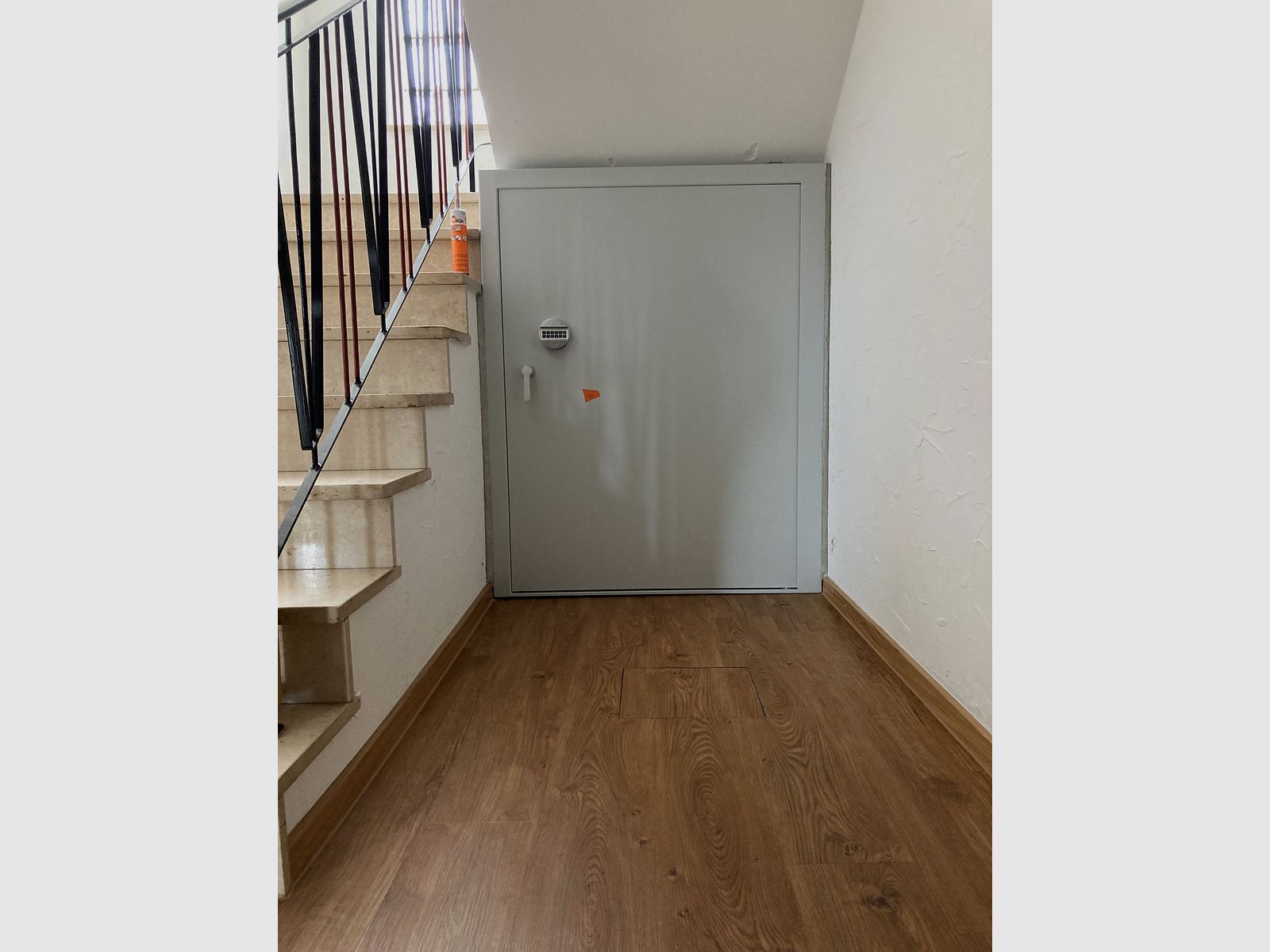 Porte de sécurité pour salle d'armes Classe 1 EN 1143-1 - rien n'est impossible - fabrication sur mesure !!