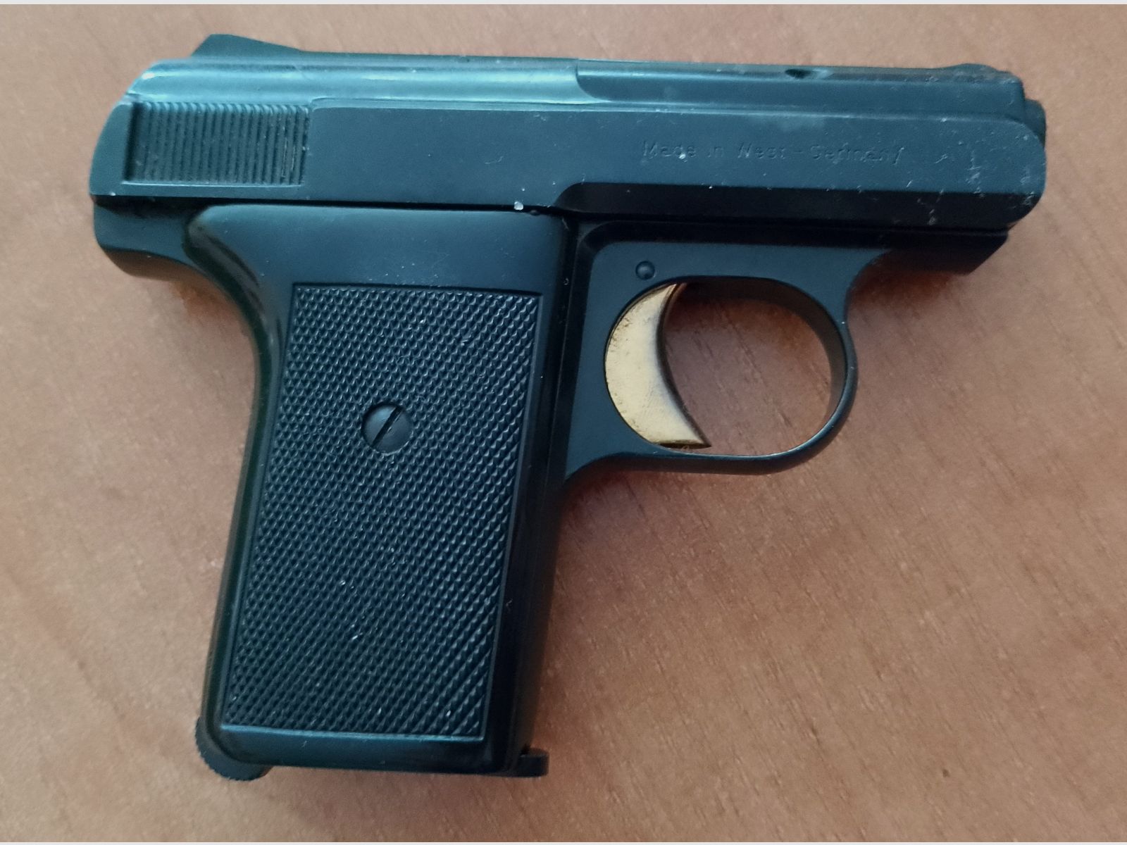 Stara pistolet gazowy Reck P10 w kalibrze 8 mm Knall/ PTB 38-69