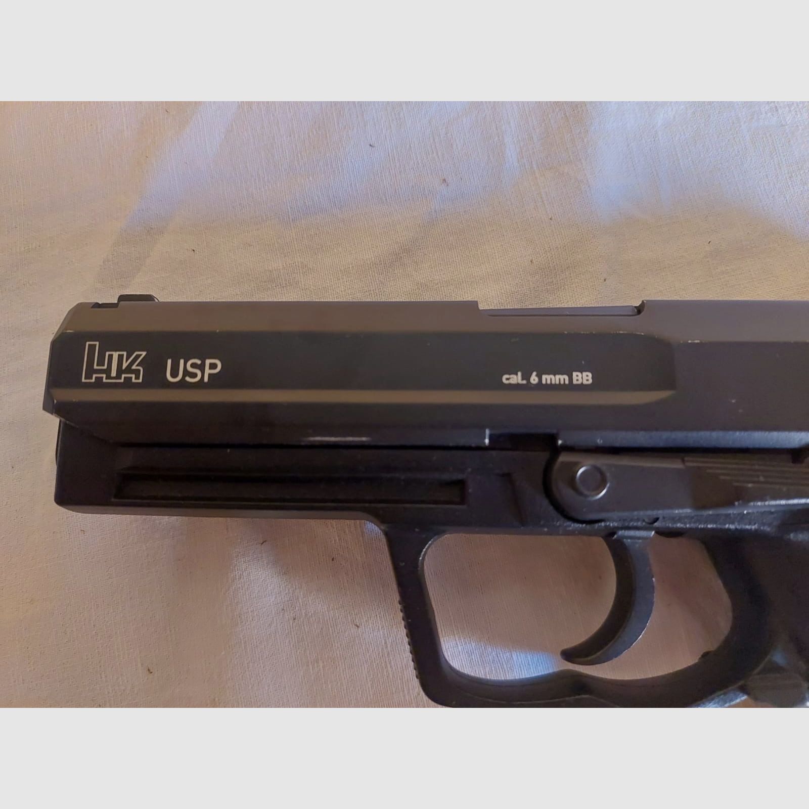 HK USP 6mm CO2 GBB con accesorios